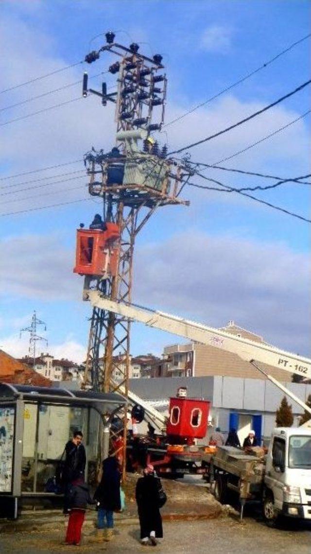 Bilecik’teki Elektrik Kesintileri Vatandaşı Çileden Çıkardı