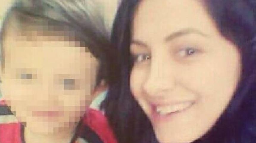 4 Yaşındaki Oğlu Ağlayınca Gen&ccedil; Kadının Cesedi Bulundu