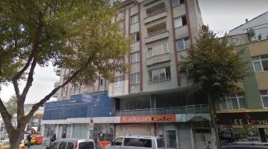 Zeytinburnu&rsquo;nda &Ccedil;&ouml;ken Binanın Fotoğrafı