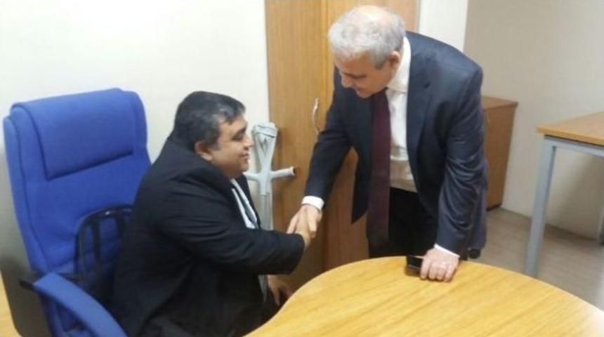 Vali G&uuml;ven&ccedil;er&rsquo;den Kurumlara Ziyaret