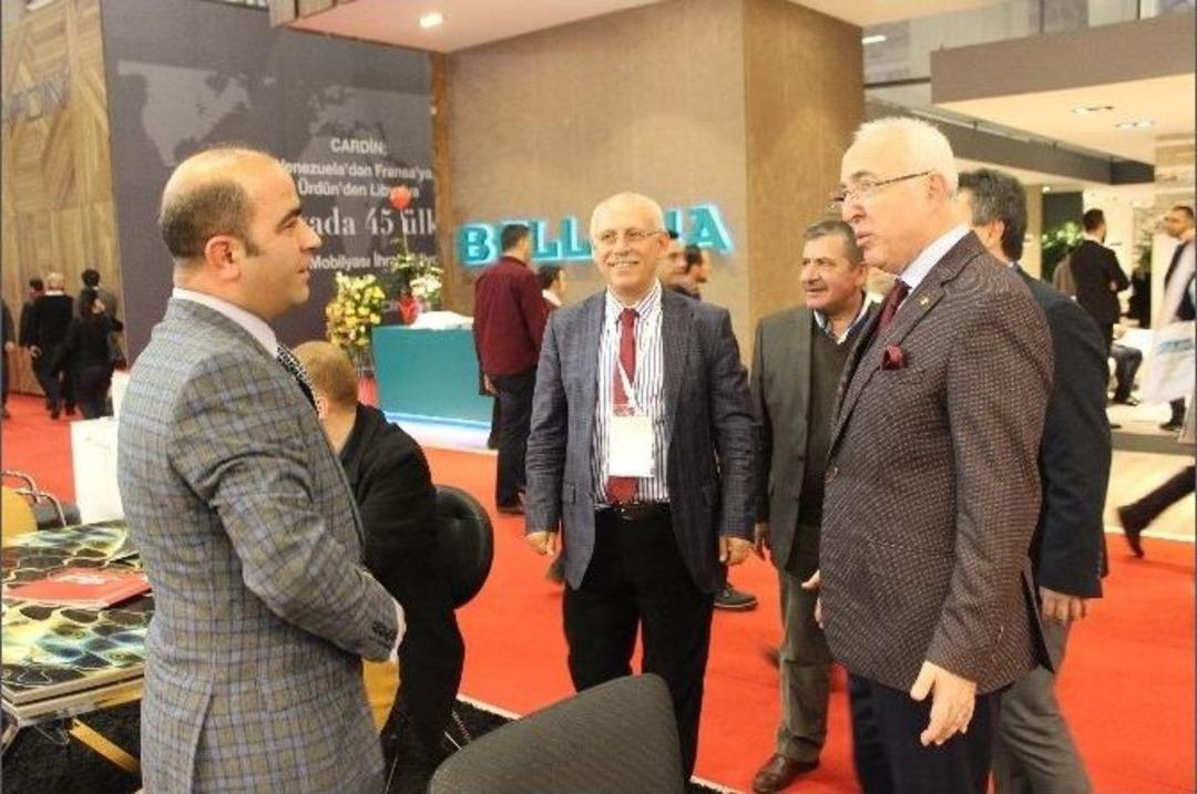 Kto Başkanı Hi&ccedil;yılmaz, İsmob&rsquo;da Stant A&ccedil;an &Uuml;ye Firmaları Ziyaret Etti