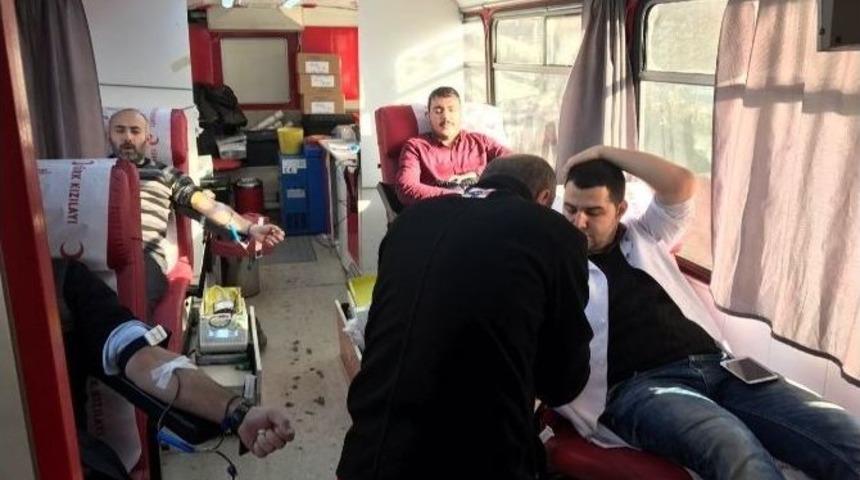 &Ccedil;ağrıya Kulak Verdiler Kan Bağışında Bulundular