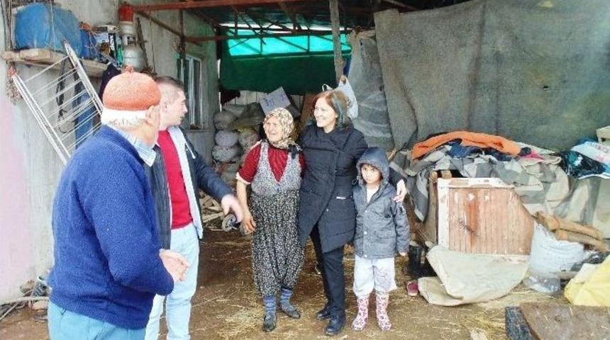 İzmit&rsquo;te K&ouml;y Ziyaretleri S&uuml;r&uuml;yor