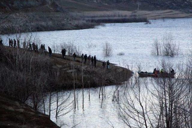 Gölde Kaybolan 2 Kişi, Üçüncü Günde De Bulunamadı