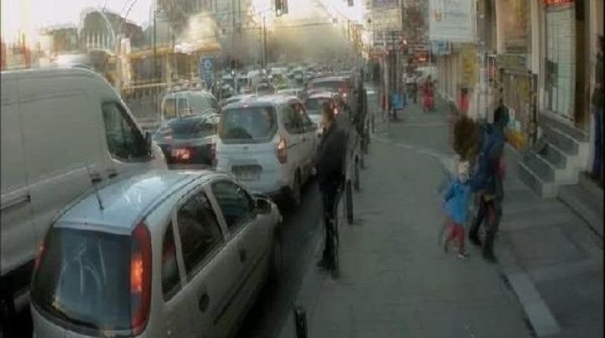 7 Katlı Binanın 5 Saniyede Yerle Bir Oluşu Kamerada (&Ouml;zel)