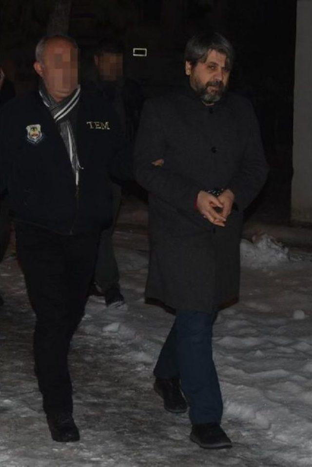 2 Eski Emniyet M&uuml;d&uuml;r Yardımcısına Fet&ouml; G&ouml;zaltısı (2) 1