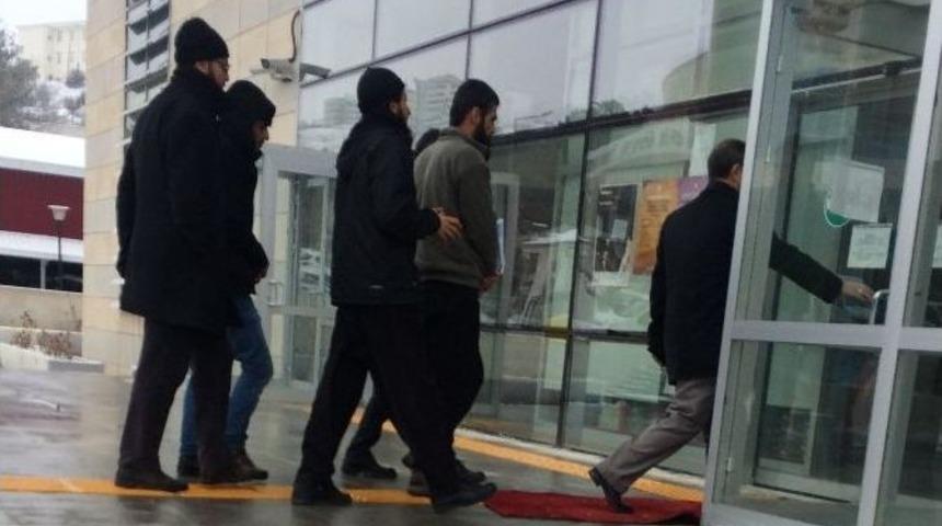 Elazığ&rsquo;da Ter&ouml;r &Ouml;rg&uuml;t&uuml; Propagandası Yapan 1 Ş&uuml;pheli Tutuklandı