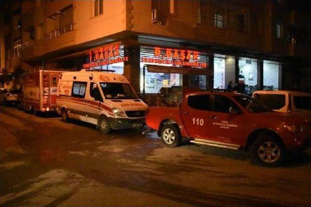 Pompalı T&uuml;fekli Eylemci, 6 Saattir Ikna Edilmeye &Ccedil;alışılıyor (2) - Yeniden 2
