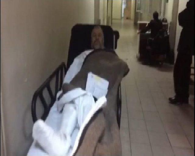 Zeytinburnu nda &Ccedil;&ouml;ken Binada Yaralanan Kadın Olay Anını Anlattı 1