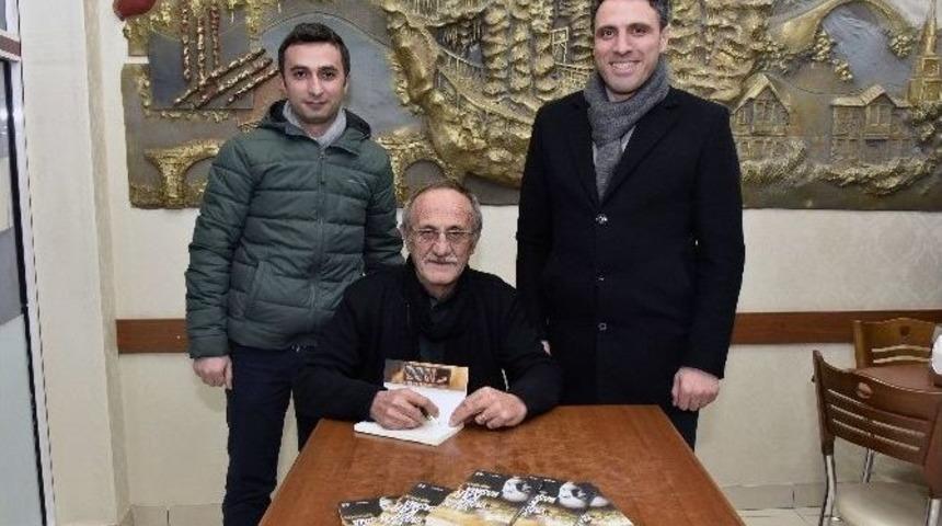 Harşitin Tezenesi Hışır Osman&rsquo;ın Şiir Kitabı 4.kez Basıldı