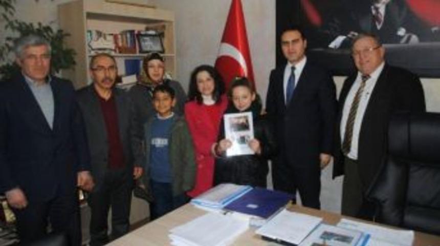 Öğrenciler Aileleri İle Birlikte Kitap Okuyacak