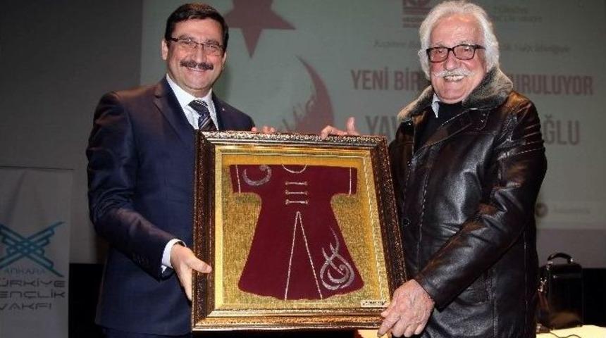 Tarih&ccedil;i Yavuz Bahadıroğlu Ke&ccedil;i&ouml;ren&rsquo;in Konuğu Oldu