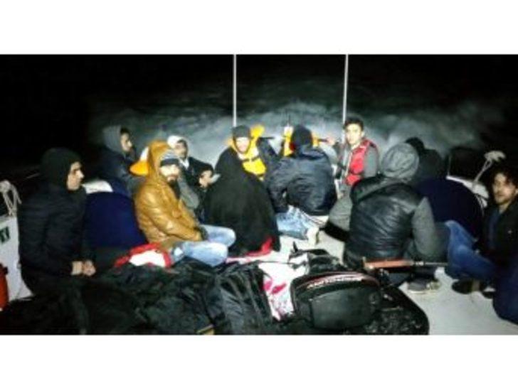 Didim’de 16 Kaçak Göçmen Yakalandı