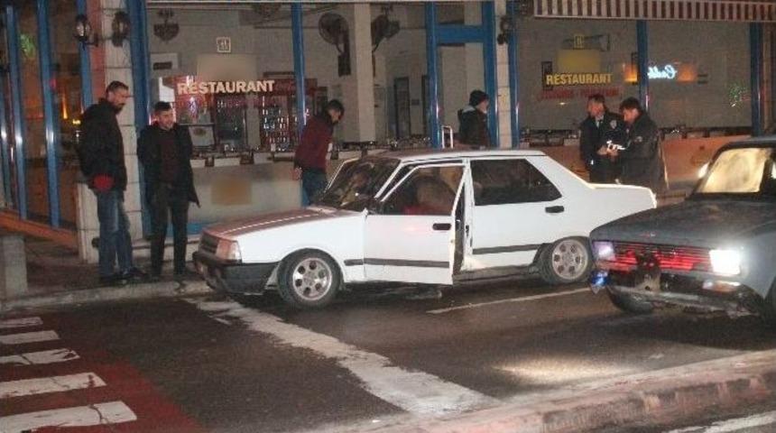 &lsquo;dur&rsquo; İhtarına Uymayan Otomobile Ateş Edilerek Durduruldu
