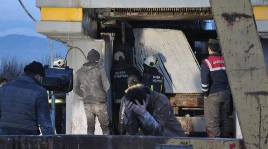 12 Tonluk Mermer Bloğun Altında Kalan Suriyeli Iş&ccedil;i &Ouml;ld&uuml;