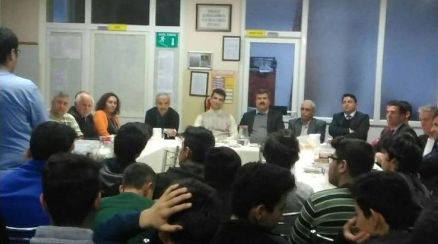 Milas&rsquo;ta Yurt &Ouml;ğrencilerini Yalnız Bırakmadılar