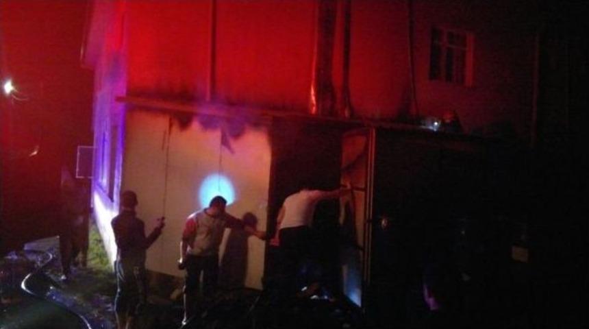 Alev Alan Kalorifer Kazanı İtfaiye Ekiplerince S&ouml;nd&uuml;r&uuml;ld&uuml;