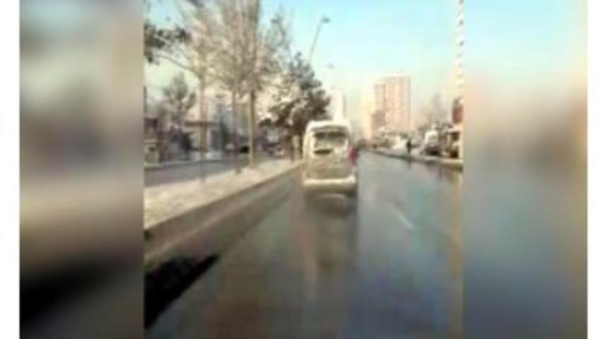 Kayseri&rsquo;de Trafikte Tehlikeli G&ouml;r&uuml;nt&uuml;