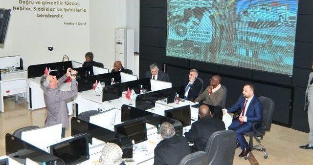 Afrika Büyükelçileri Konya Ticaret Borsası’nı Ziyaret Etti