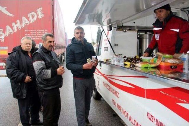 Bulgaristan Sınırındaki Tır Kuyruğu Azalmadı 2