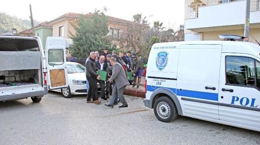 İş Adamı Evinde &Ouml;l&uuml; Bulundu