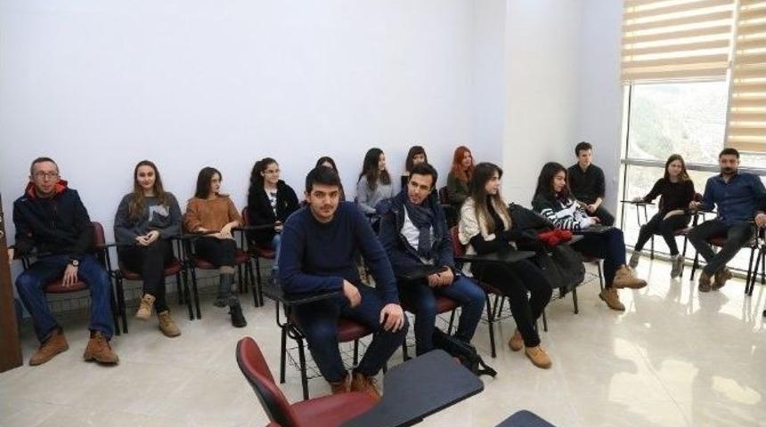 Ko-mek&rsquo;te Eğitim Aldı, Abd&rsquo;deki Sınavda Başarılı Oldu