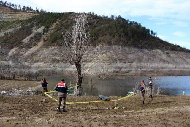 Gölde Kaybolan 2 Balıkçıdan Birinin Cesedine Ulaşıldı 3