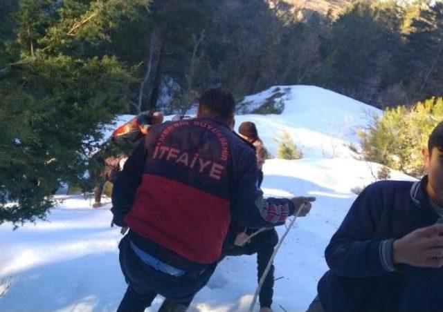 Karda 20 Metreden Düşen Çiftçiyi Itfaiye Kurtardı 2