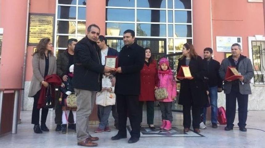 Dereceye Giren Velilere &Ouml;d&uuml;l
