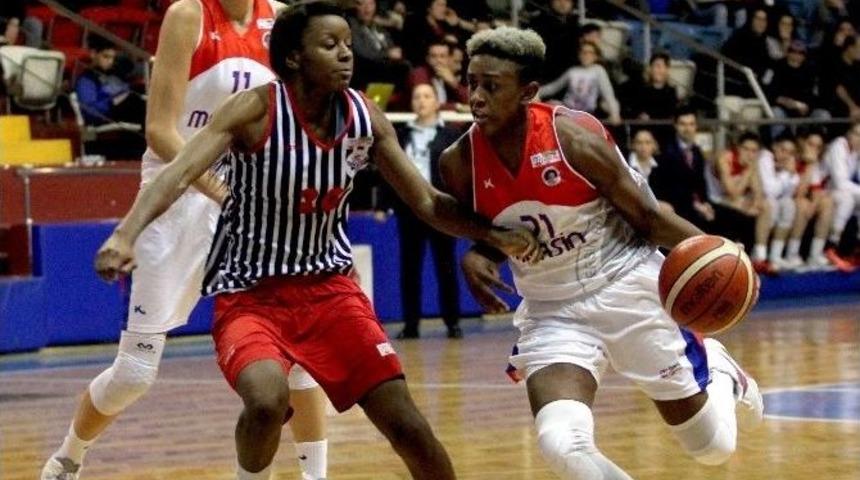 Mersin Derbisini, B&uuml;y&uuml;kşehir Belediyesi Kazandı