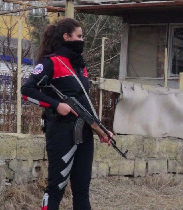 Şanlıurfa da Esnafın Park Kavgası: 3 Yaralı 1