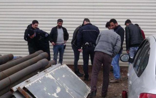 Şanlıurfa da Esnafın Park Kavgası: 3 Yaralı 2