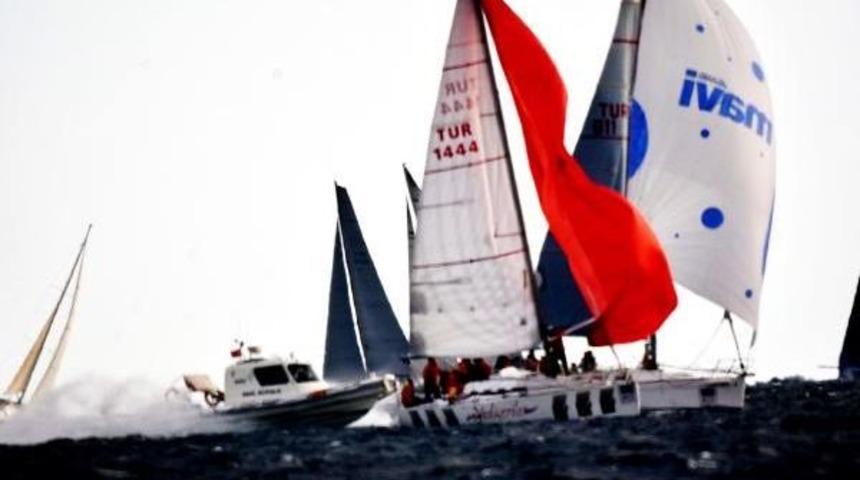 Yat Yarışlarında R&uuml;zgarla M&uuml;cadele