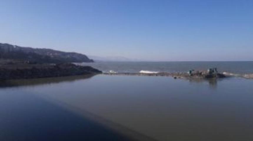 &Ccedil;aturoğlu:"balık&ccedil;ı Barınağına Mendirek Yapılacak"