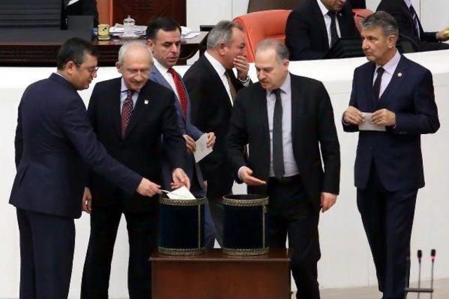 14 &uuml;nc&uuml; Madde 341 Oyla Kabul Edildi 2