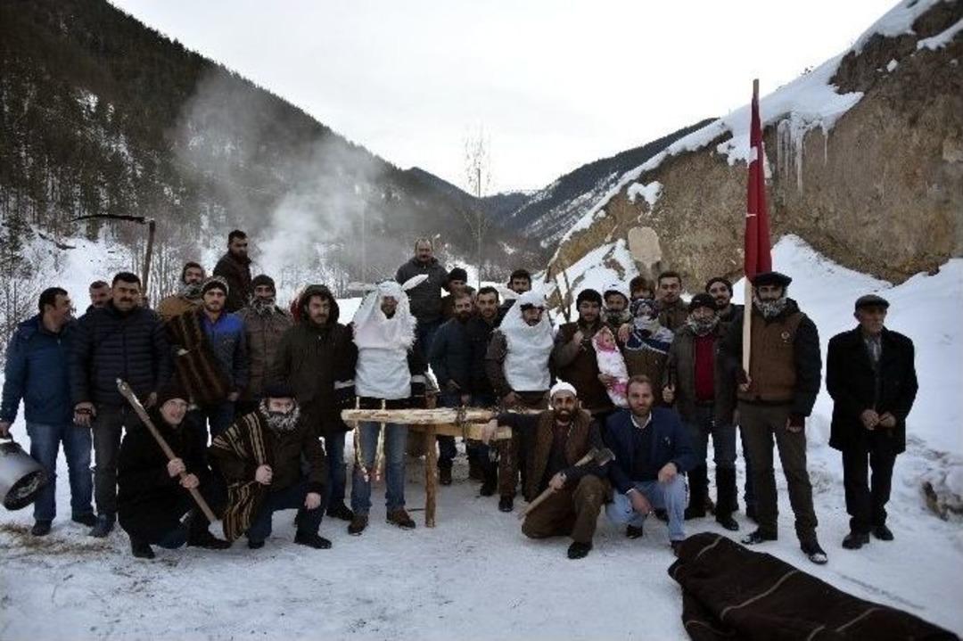 G&uuml;m&uuml;şhane&rsquo;de Renkli Kalandar Kutlaması