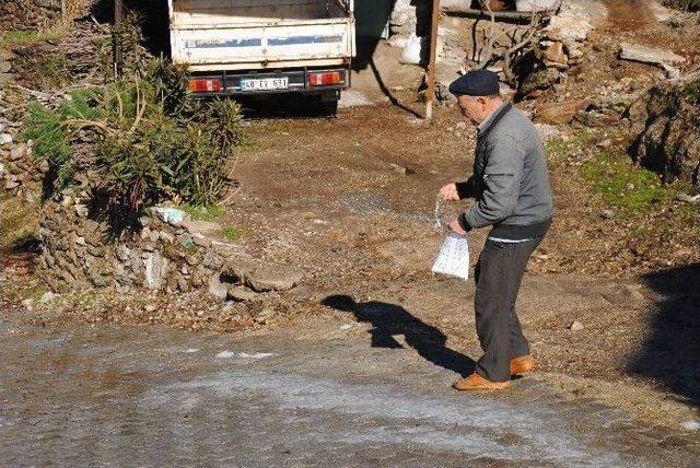 Buzlu Yola, Tuzlu Çözüm