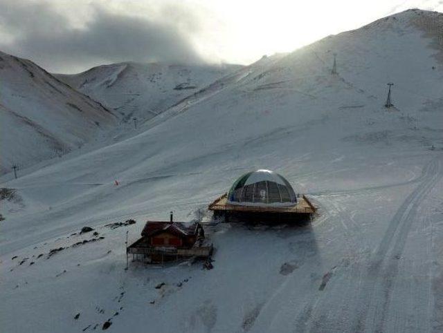 Palandöken'e Uzay Üstü Gibi Restoran