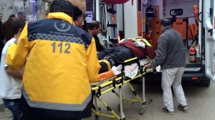 Elazığ&rsquo;da Trafik Kazası: 2 Yaralı