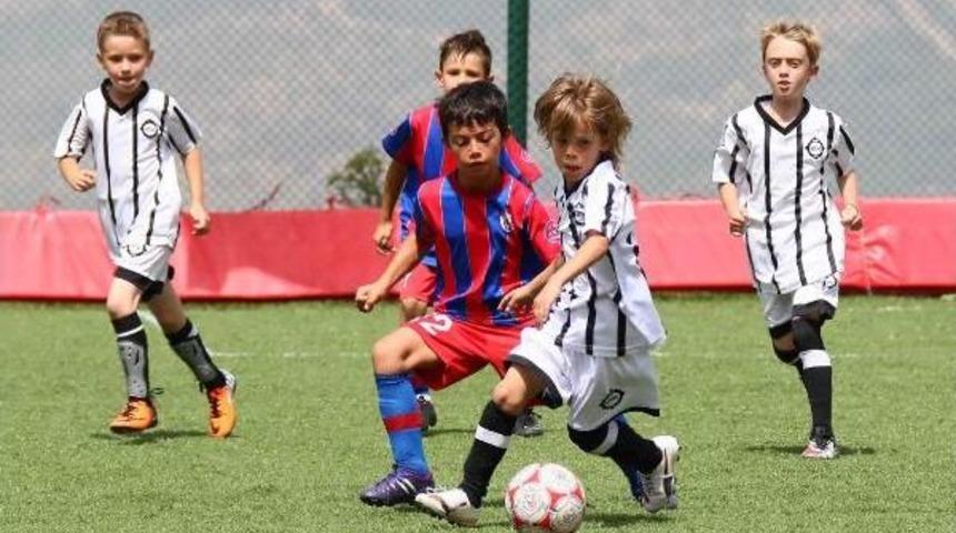 Kahraman Şehit Polis Fethi Sekin I&ccedil;in Futbol Turnuvası
