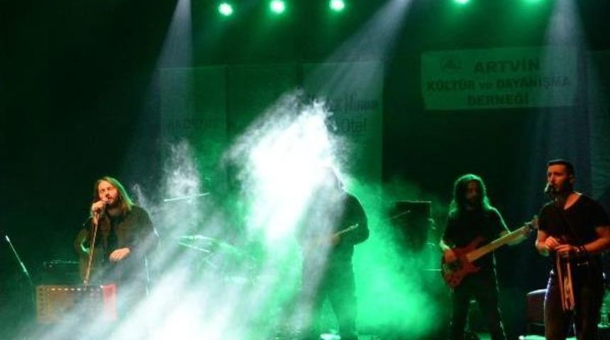 Niyazi Koyuncu'dan Mersin'de Karadeniz R&uuml;zgarı