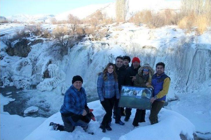 Yönetmen Ceylan, Muradiye Şelalesini Görüntüledi G1