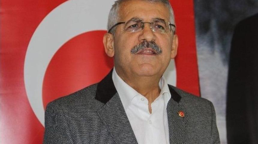 Yokuş&rsquo;tan &rsquo;anayasa Değişikliği&rsquo; G&ouml;r&uuml;şmelerindeki Tartışmalara Eleştiri