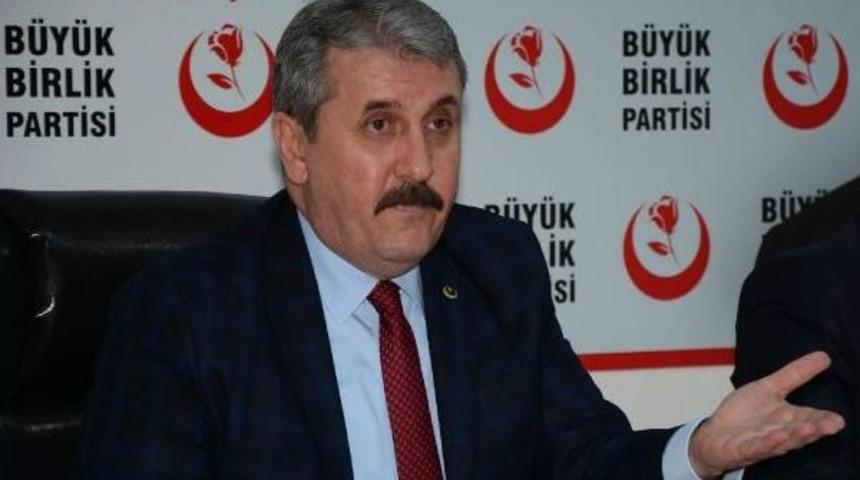 Destici: Kıbrıs'ta Toprak Kaybına Asla Taviz Verilmemeli