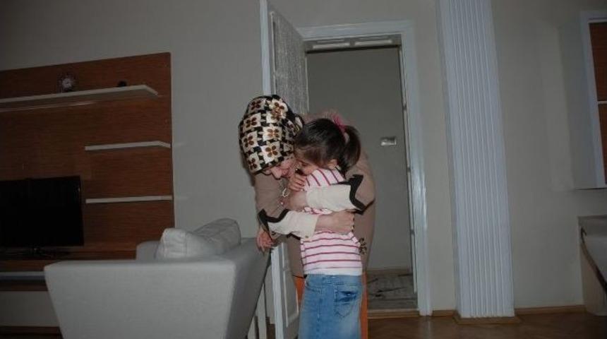 Minik Zeynep&rsquo;in Hayalini Vali Erin Ger&ccedil;ekleştirdi