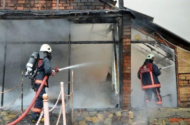 Anaokulu Atölyesinde Çıkan Yangın Korku Dolu Anlar Yaşattı