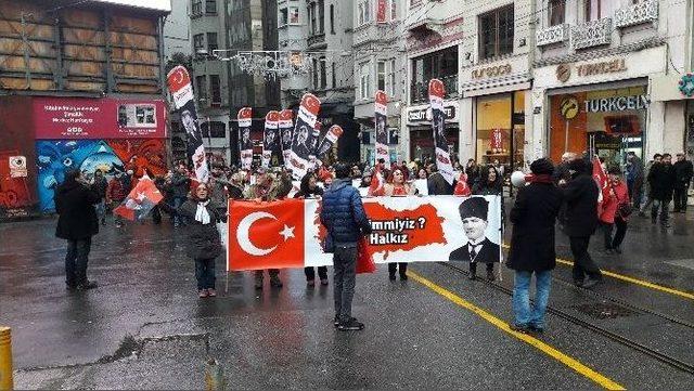 İstiklal Caddesi’nde Teröre Tepki Yürüyüşü