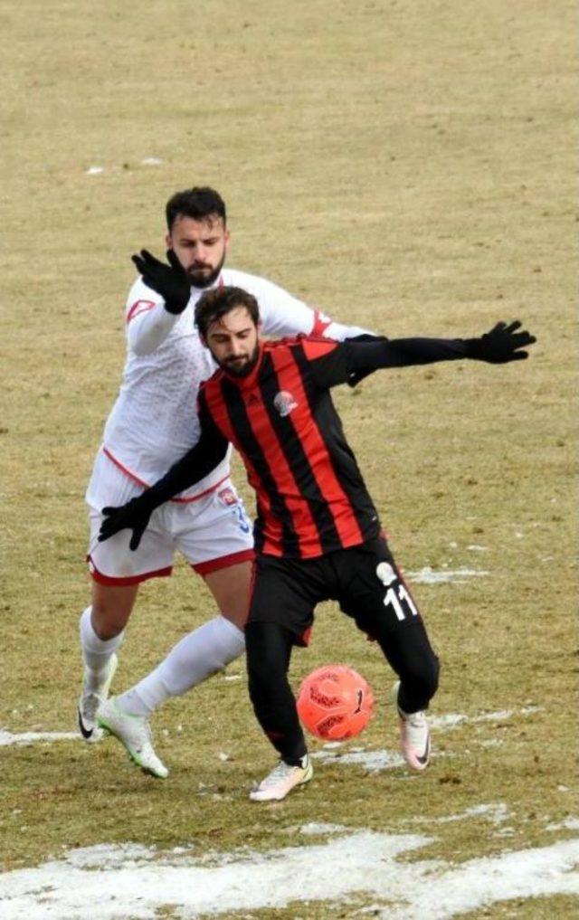 Van Büyükşehir Belediyespor-Manavgatspor: 0-0