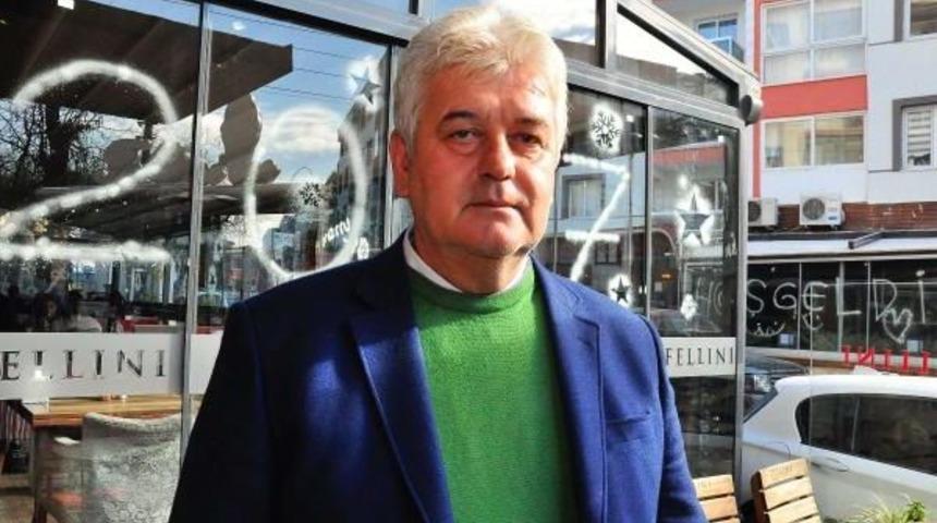 &Ccedil;eşme Kıyılarını Temizleme &Ccedil;alışmaları Devam Ediyor