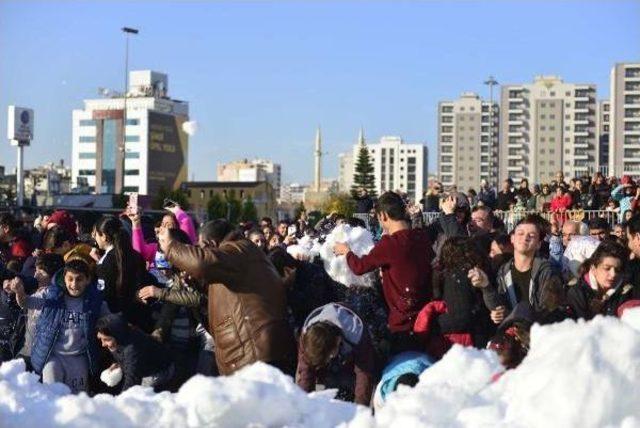 Adana'da Kar Eğlencesi